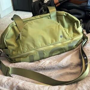 Lululemon Athletica Bronze Green City Adventurer Bag